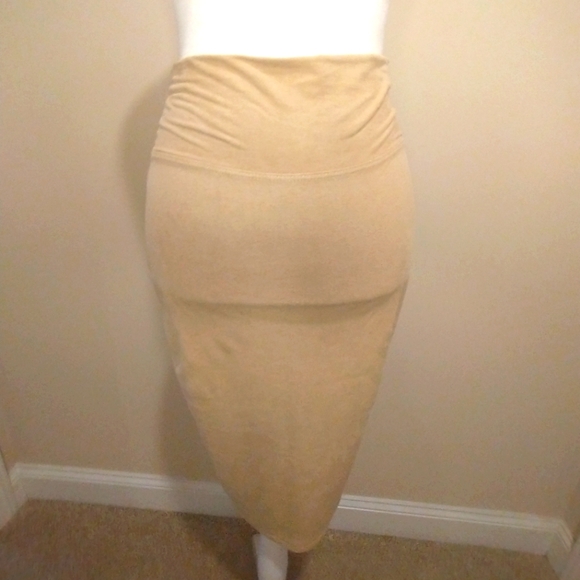 NWOT Derek Heart Brushed Suede Golden Caramel Colored Pencil Skirt - Picture 2 of 8